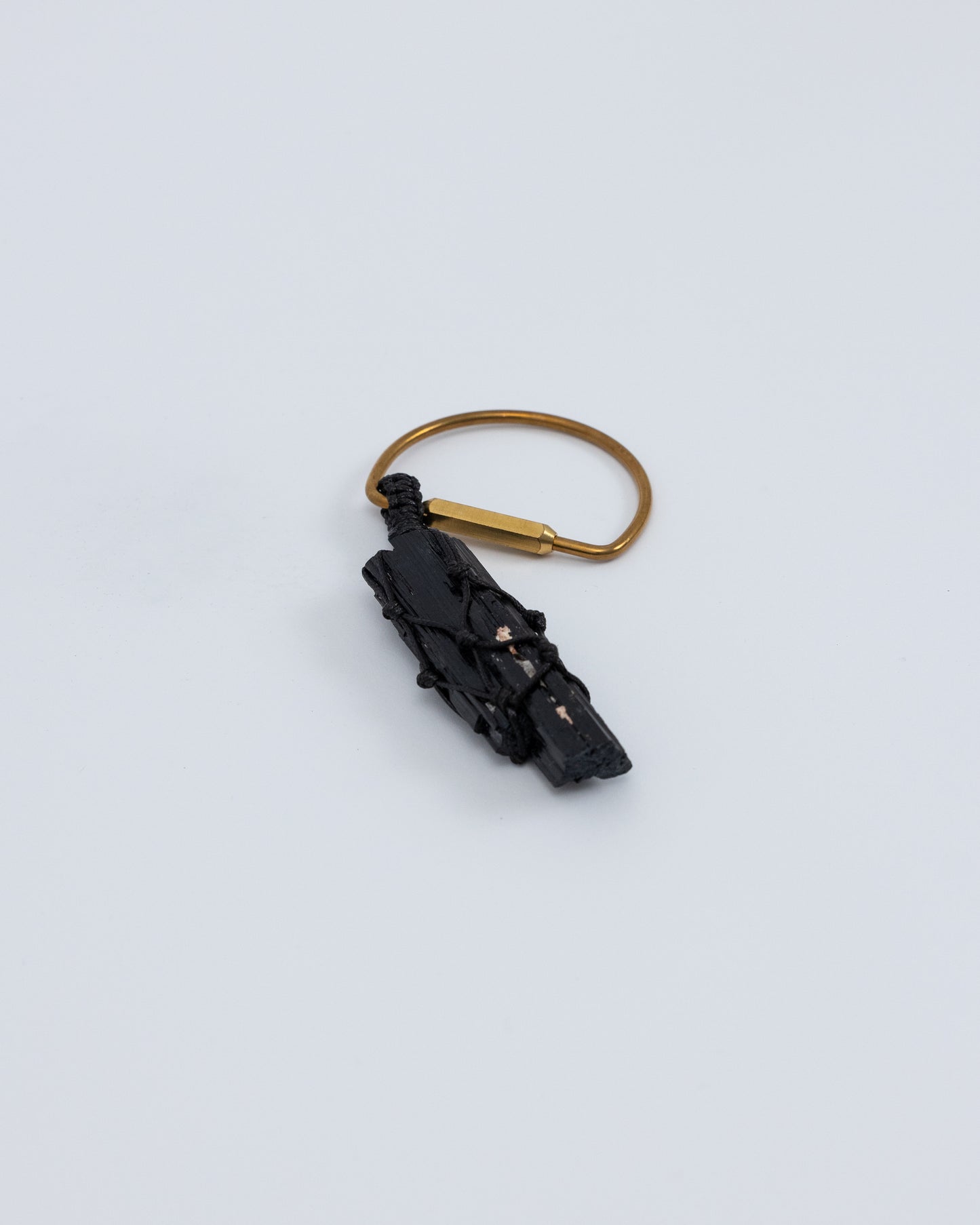 編織黑碧璽 黃銅鑰匙圈 | Trinket 2 Series: Braided Black Tourmaline Brass Keychain