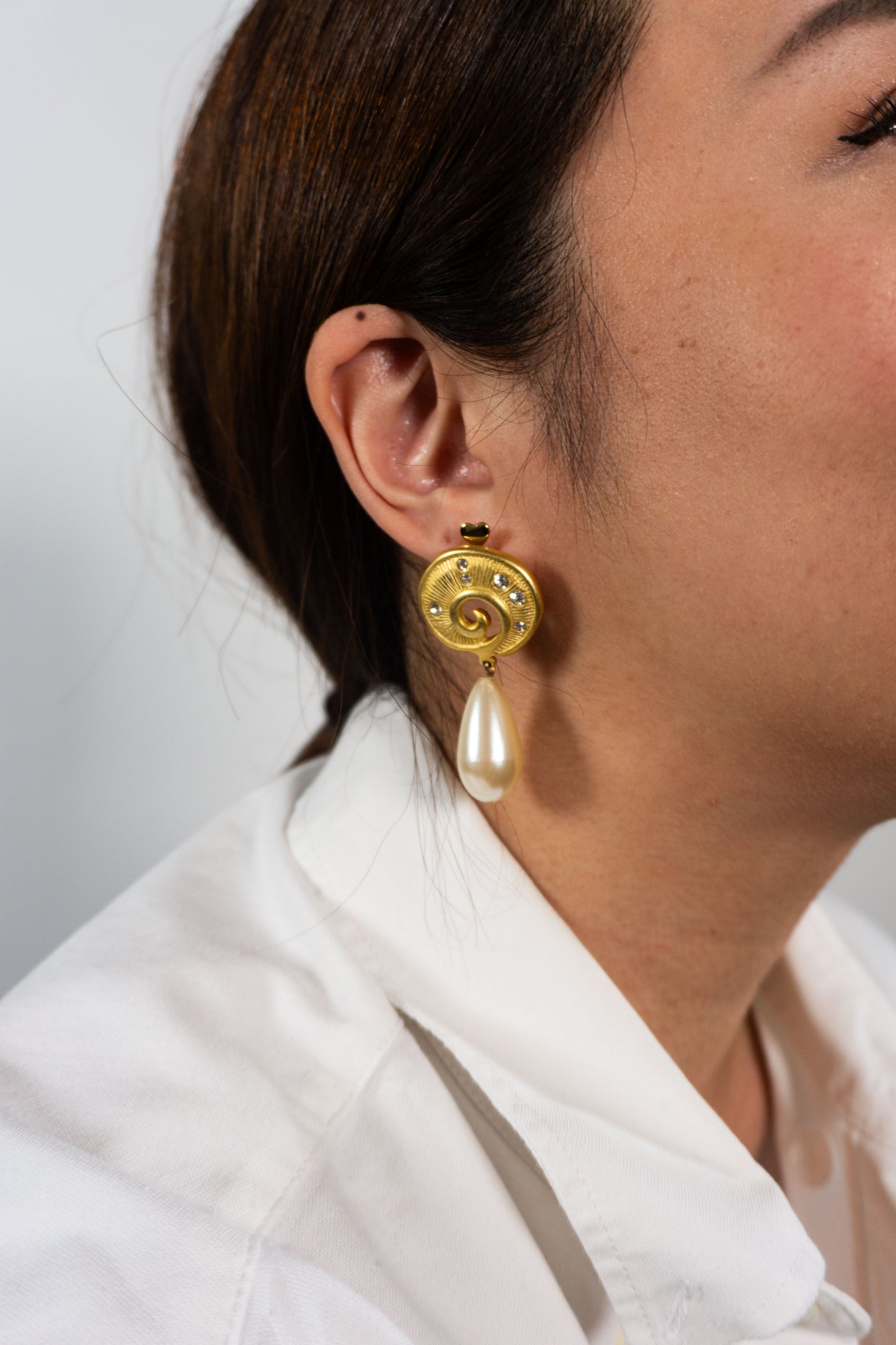 復古啞光珍珠垂墜耳環-耳針式 | VINTAGE MATTE GOLD PEARL DROP EARRINGS
