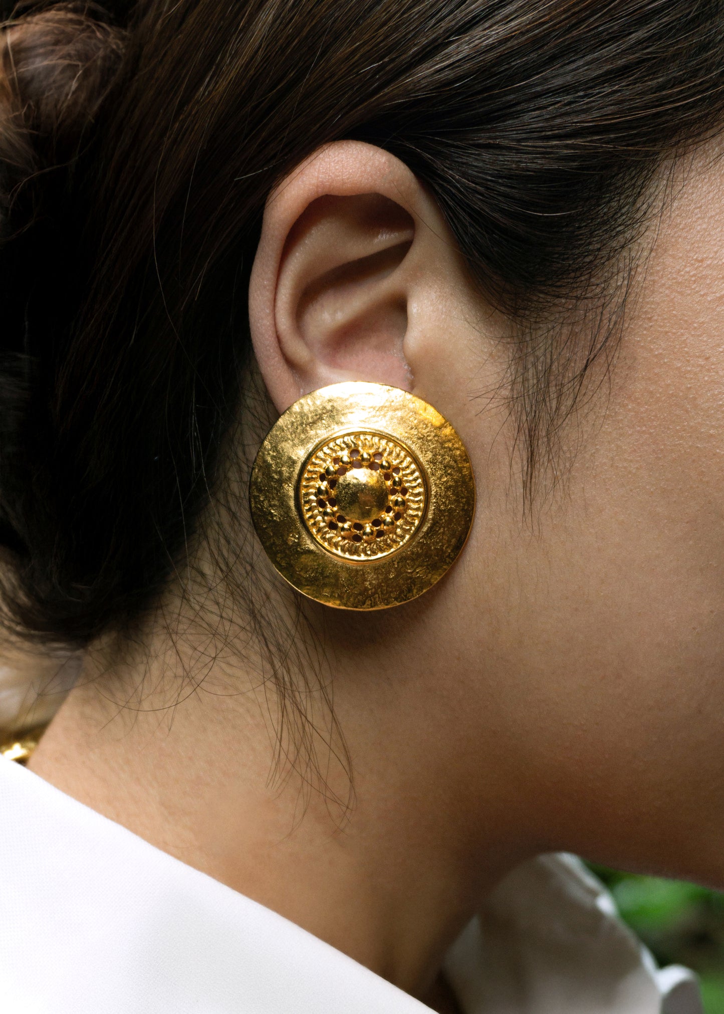 復古伊特魯里亞圓盤耳環-耳夾式 | VINTAGE MATTE GOLD ETRUSCAN DISC CLIP ONS