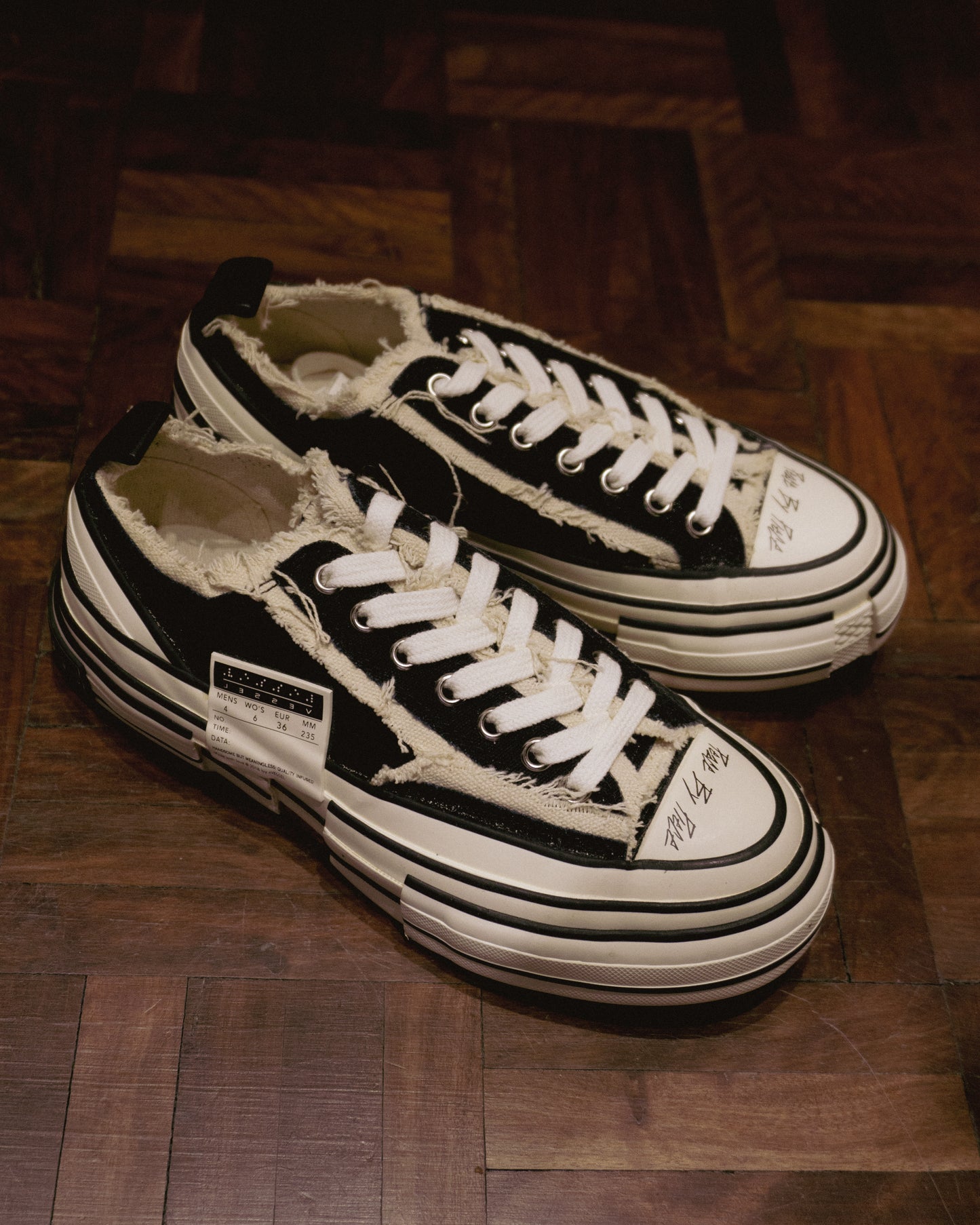 Hi-Five: xVessel 001 Sneakers