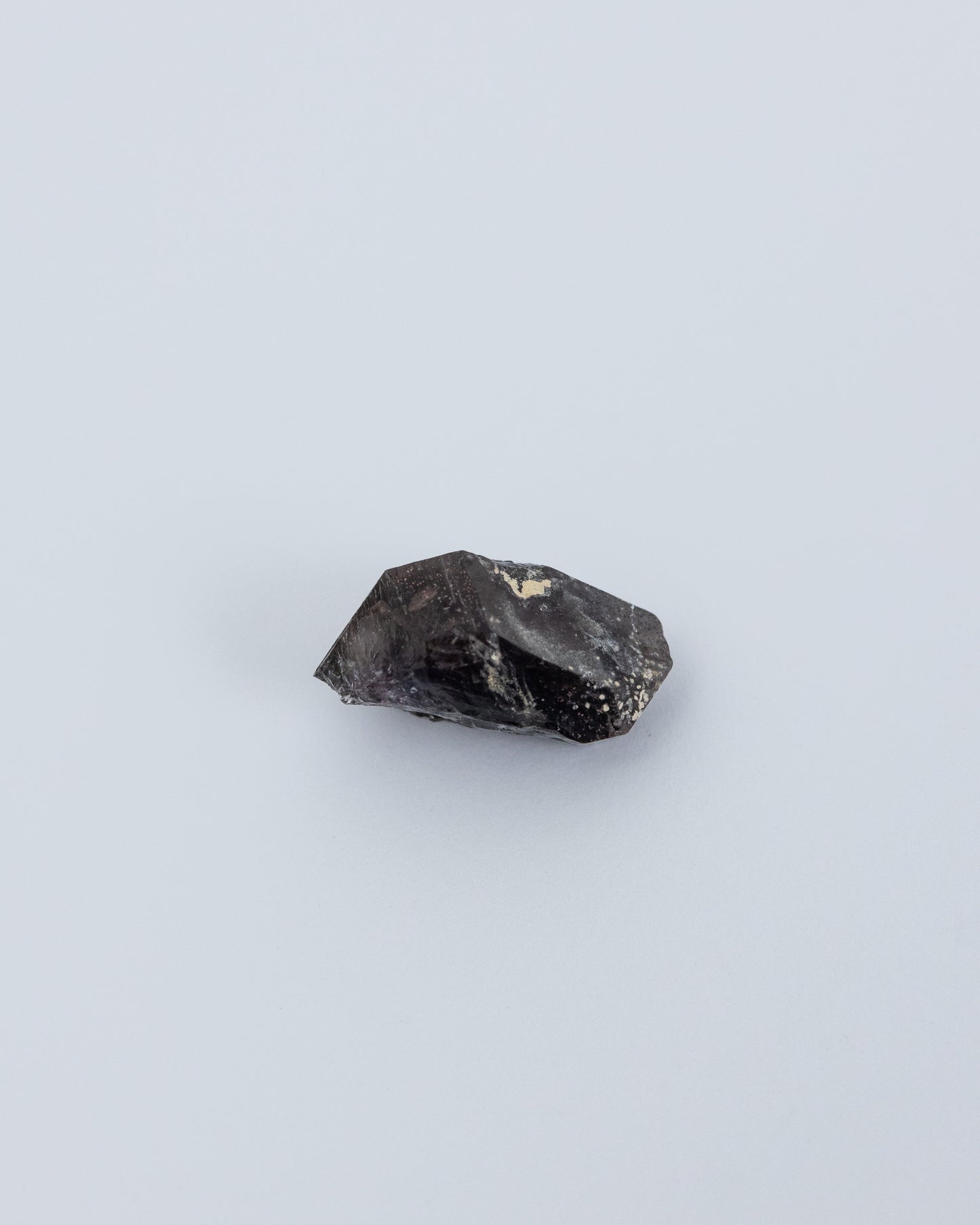 三輪骨幹水晶 小礦標盒 | Mini Three-Layer Skeletal Quartz Mineral
