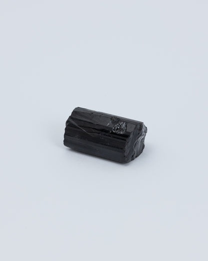 黑碧璽原礦 | Wooden Base Series: Black Tourmaline Raw Stone