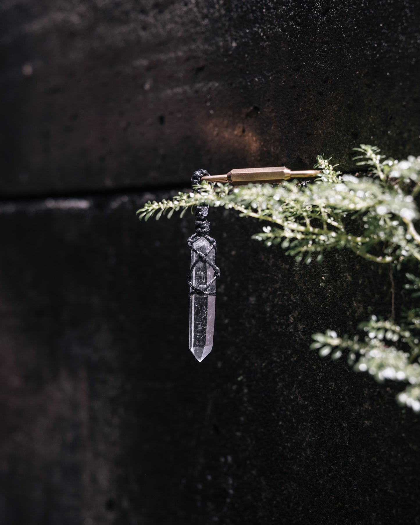 編織白水晶 黃銅鑰匙圈 | Trinket 2 Series: Braided Clear Quartz Brass Keychain