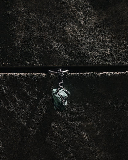 編織孔雀石 槍黑色鑰匙圈 | Trinket Series: Braided Malachite Gunmetal Keychain