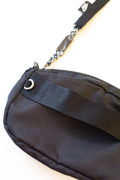 Hi-Five: Nike Sportswear FUTURA LUXE Crossbody Bag