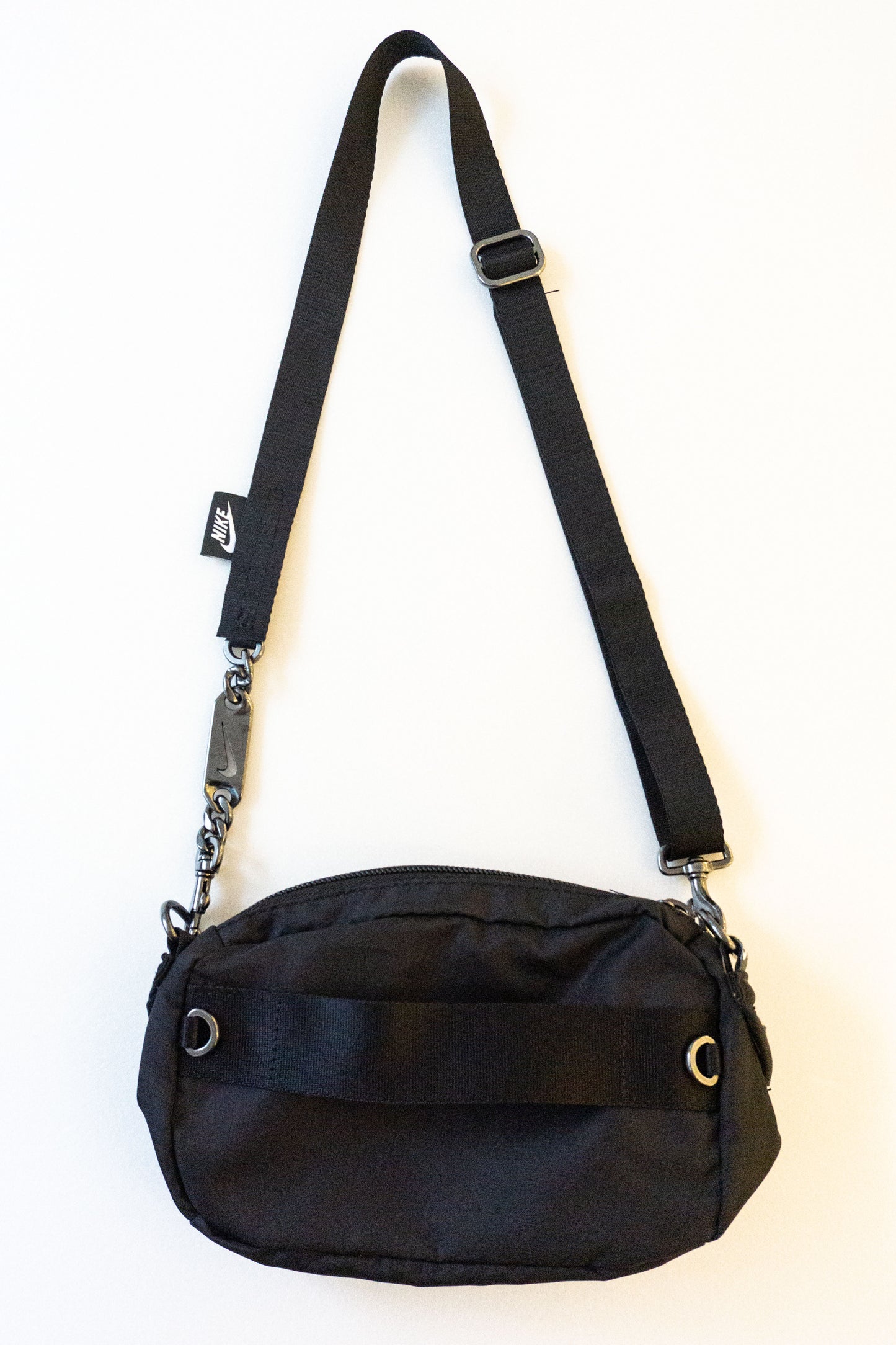 Hi-Five: Nike Sportswear FUTURA LUXE Crossbody Bag