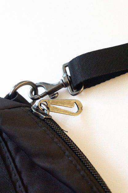 Hi-Five: Nike Sportswear FUTURA LUXE Crossbody Bag